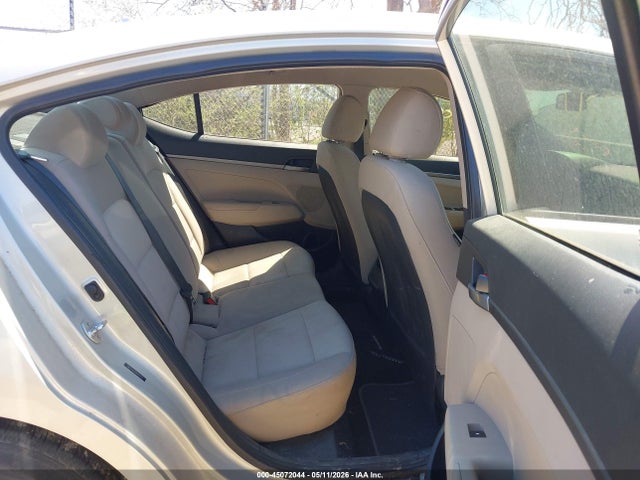 2017 Hyundai Elantra Se მანქანა იყიდება აუქციონზე, vin: 5NPD74LF6HH163772, აუქციონის ნომერი: 45072044