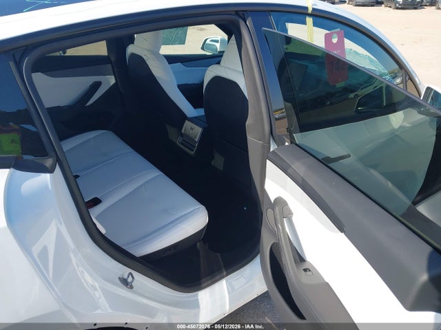 2026 Tesla Model Y Premium Rear-wheel Drive/rear-wheel Drive მანქანა იყიდება აუქციონზე, vin: 7SAYGDED5TA680128, აუქციონის ნომერი: 45072076