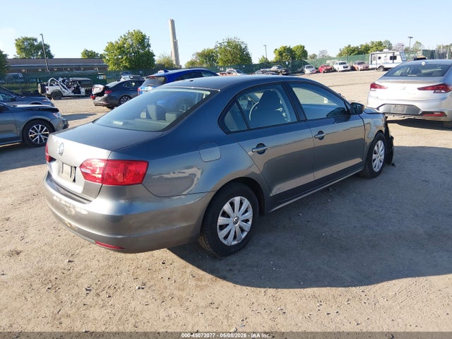 45072077 :رقم المزاد ، 3VW2K7AJ7DM261905 vin ، 2013 Volkswagen Jetta 2.0l S مزاد بيع