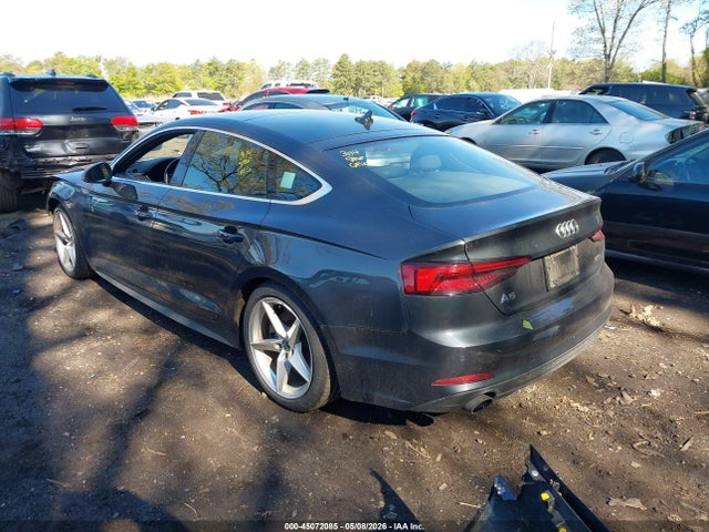 2019 Audi A5 45 Premium მანქანა იყიდება აუქციონზე, vin: WAUENCF53KA023620, აუქციონის ნომერი: 45072085