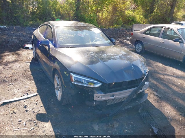 2019 Audi A5 45 Premium მანქანა იყიდება აუქციონზე, vin: WAUENCF53KA023620, აუქციონის ნომერი: 45072085
