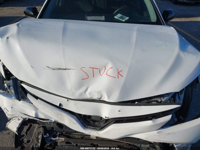 2018 Toyota Camry Le მანქანა იყიდება აუქციონზე, vin: 4T1B11HK9JU535206, აუქციონის ნომერი: 45072122