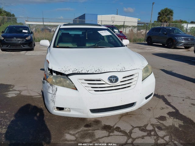 45072161 :رقم المزاد ، 4T1BE46K37U608247 vin ، 2007 Toyota Camry Le مزاد بيع