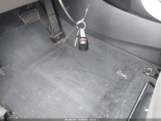 45072191 :رقم المزاد ، KMHDH4AE8DU854689 vin ، 2013 Hyundai Elantra Gls مزاد بيع