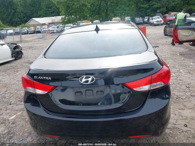 45072191 :رقم المزاد ، KMHDH4AE8DU854689 vin ، 2013 Hyundai Elantra Gls مزاد بيع