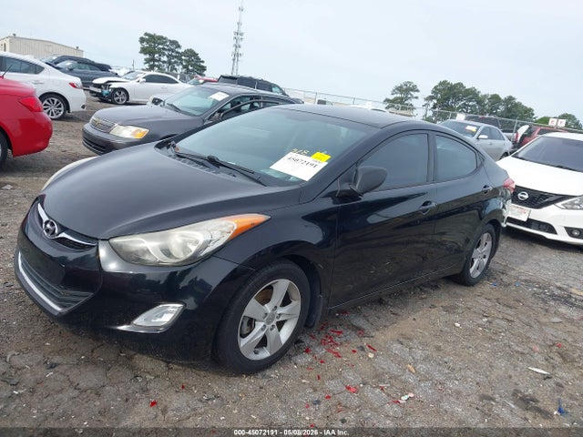 45072191 :رقم المزاد ، KMHDH4AE8DU854689 vin ، 2013 Hyundai Elantra Gls مزاد بيع