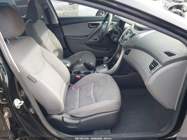 45072191 :رقم المزاد ، KMHDH4AE8DU854689 vin ، 2013 Hyundai Elantra Gls مزاد بيع