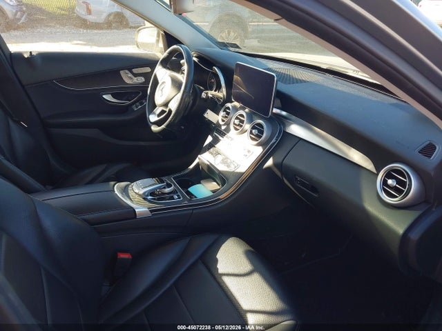 45072238 :رقم المزاد ، 55SWF4KBXGU115598 vin ، 2016 Mercedes-benz C-class C 300 مزاد بيع