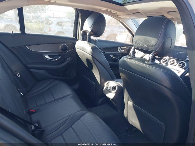 45072238 :رقم المزاد ، 55SWF4KBXGU115598 vin ، 2016 Mercedes-benz C-class C 300 مزاد بيع
