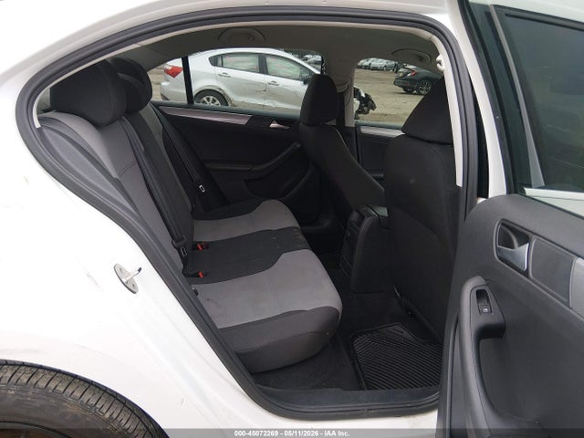45072269 :رقم المزاد ، 3VW2B7AJ6HM349978 vin ، 2017 Volkswagen Jetta 1.4t S مزاد بيع