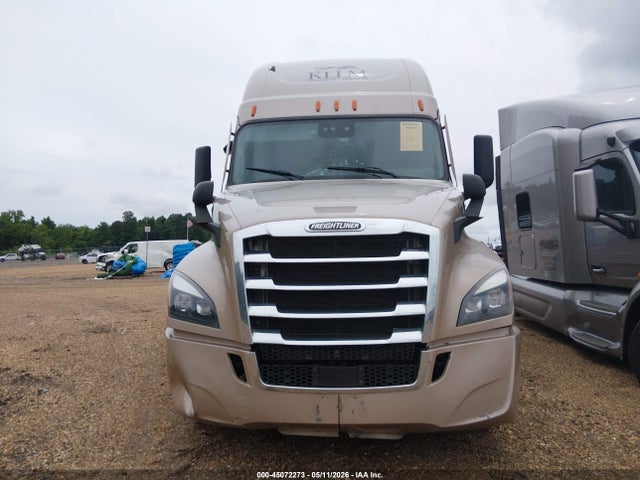 Продажа на аукционе авто 2021 Freightliner New Cascadia 126, vin: 3AKJHHDR2MSLX5619, номер лота: 45072273