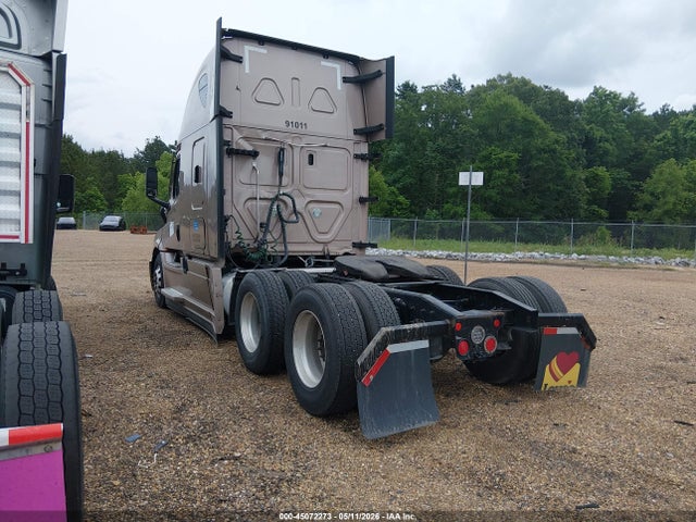 Продажа на аукционе авто 2021 Freightliner New Cascadia 126, vin: 3AKJHHDR2MSLX5619, номер лота: 45072273