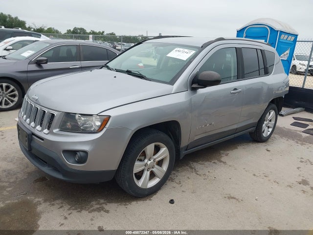 Jeep Compass Sport 2016 1C4NJCBAXGD742841 Image 2