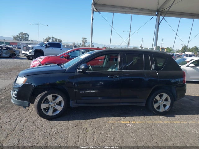 1C4NJDEB0GD614120 Jeep Compass Latitude