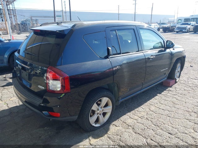1C4NJDEB0GD614120 Jeep Compass Latitude