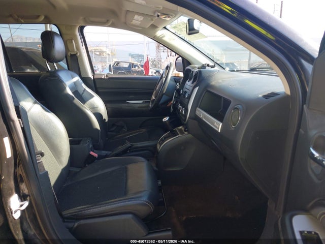 1C4NJDEB0GD614120 Jeep Compass Latitude