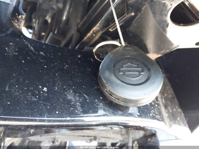 45072382 :رقم المزاد ، 1HD1KTP1XMB630034 vin ، 2021 Harley-davidson Fltrxs مزاد بيع