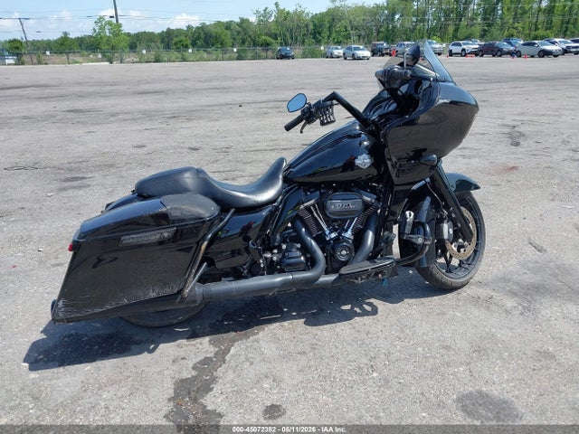 45072382 :رقم المزاد ، 1HD1KTP1XMB630034 vin ، 2021 Harley-davidson Fltrxs مزاد بيع