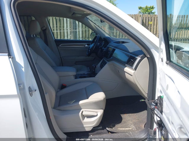 2018 Volkswagen Atlas 2.0t Se/2.0t Se W/technology მანქანა იყიდება აუქციონზე, vin: 1V2DP2CA4JC598069, აუქციონის ნომერი: 45072396