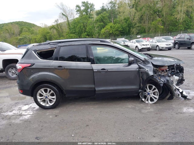 Продажа на аукционе авто 2018 Ford Escape Se, vin: 1FMCU0GD5JUA79990, номер лота: 45072401