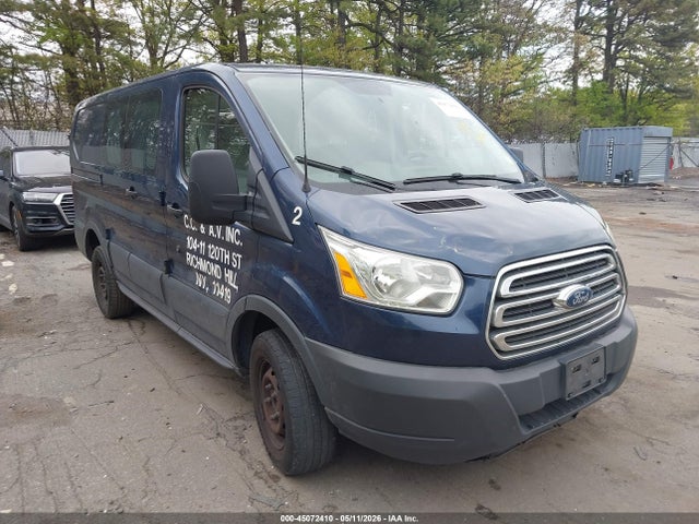 2015 Ford Transit-250 მანქანა იყიდება აუქციონზე, vin: 1FTNR1ZM1FKA39913, აუქციონის ნომერი: 45072410