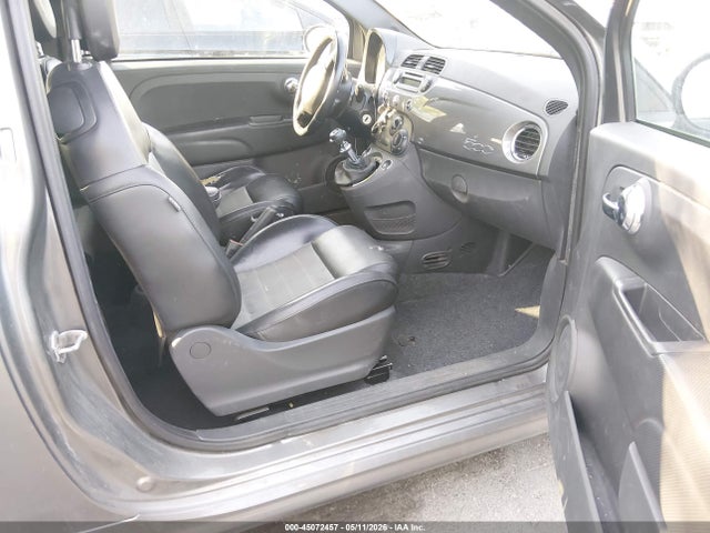 45072457 :رقم المزاد ، 3C3CFFBR2DT738776 vin ، 2013 Fiat 500 Sport مزاد بيع