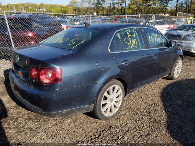 2010 Volkswagen Jetta Limited Edition/se/sel მანქანა იყიდება აუქციონზე, vin: 3VWRZ7AJ8AM066157, აუქციონის ნომერი: 45072460