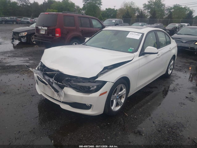 2013 Bmw 320i მანქანა იყიდება აუქციონზე, vin: WBA3B1C58DK128689, აუქციონის ნომერი: 45072488