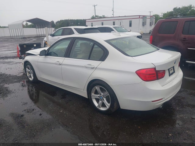 2013 Bmw 320i მანქანა იყიდება აუქციონზე, vin: WBA3B1C58DK128689, აუქციონის ნომერი: 45072488