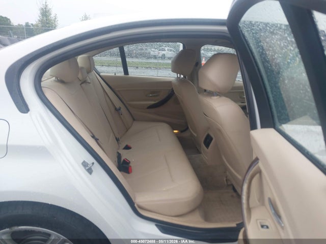 2013 Bmw 320i მანქანა იყიდება აუქციონზე, vin: WBA3B1C58DK128689, აუქციონის ნომერი: 45072488