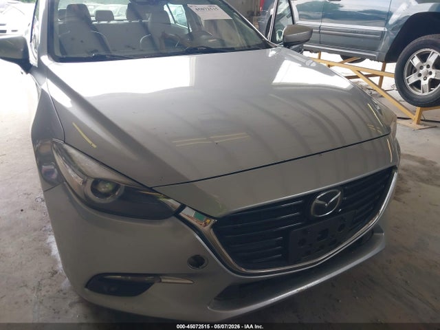 45072515 :رقم المزاد ، 3MZBN1W38JM188683 vin ، 2018 Mazda Mazda3 Grand Touring مزاد بيع