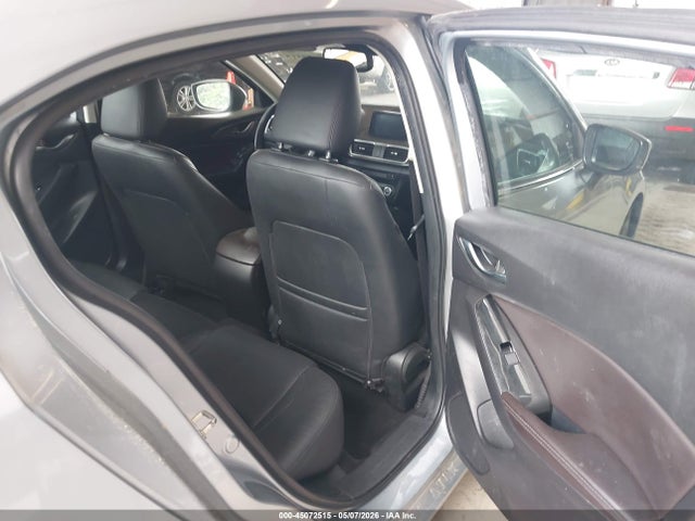 45072515 :رقم المزاد ، 3MZBN1W38JM188683 vin ، 2018 Mazda Mazda3 Grand Touring مزاد بيع