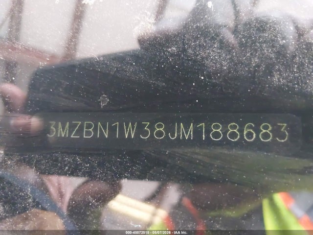 45072515 :رقم المزاد ، 3MZBN1W38JM188683 vin ، 2018 Mazda Mazda3 Grand Touring مزاد بيع