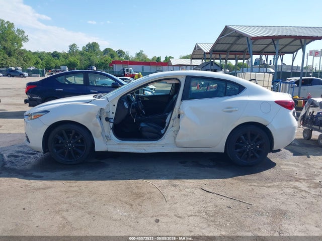 45072533 :رقم المزاد ، 3MZBN1V39JM231073 vin ، 2018 Mazda Mazda3 Touring مزاد بيع