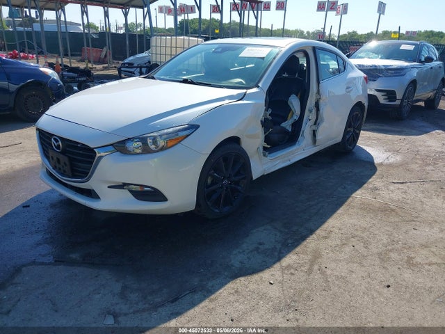 45072533 :رقم المزاد ، 3MZBN1V39JM231073 vin ، 2018 Mazda Mazda3 Touring مزاد بيع