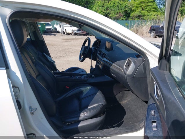 45072533 :رقم المزاد ، 3MZBN1V39JM231073 vin ، 2018 Mazda Mazda3 Touring مزاد بيع