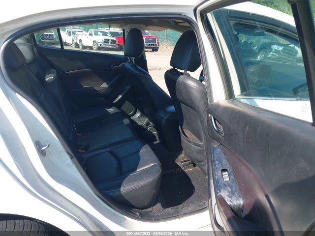 45072533 :رقم المزاد ، 3MZBN1V39JM231073 vin ، 2018 Mazda Mazda3 Touring مزاد بيع