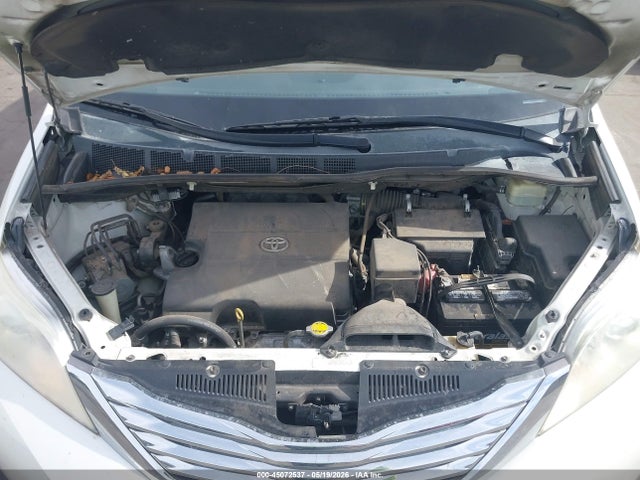 Продажа на аукционе авто 2015 Toyota Sienna Xle 8 Passenger, vin: 5TDYK3DC6FS672167, номер лота: 45072537