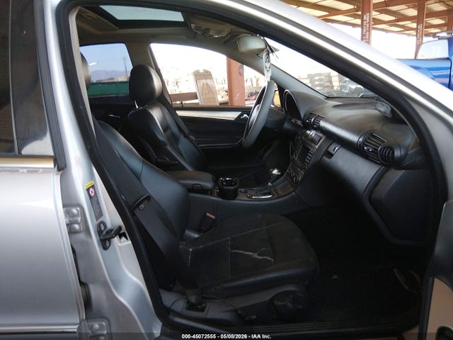 45072555 :رقم المزاد ، WDBRF52H96A913606 vin ، 2006 Mercedes-benz C-class Sport مزاد بيع