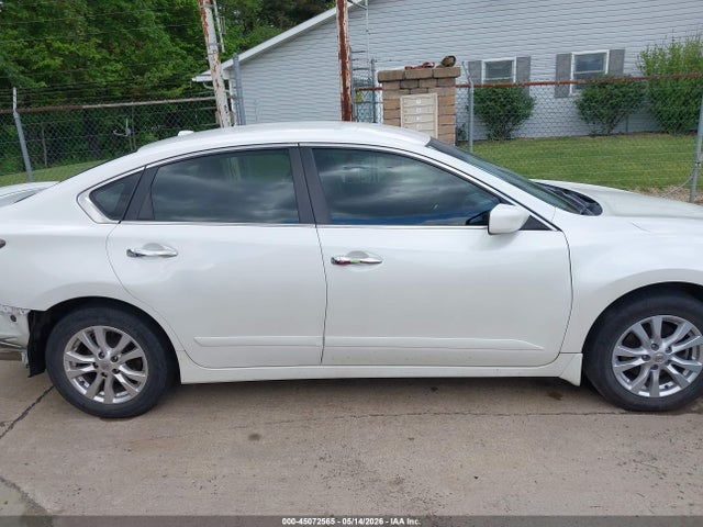 Nissan Altima 2.5 S 2015 1N4AL3AP1FC122050 Image 14