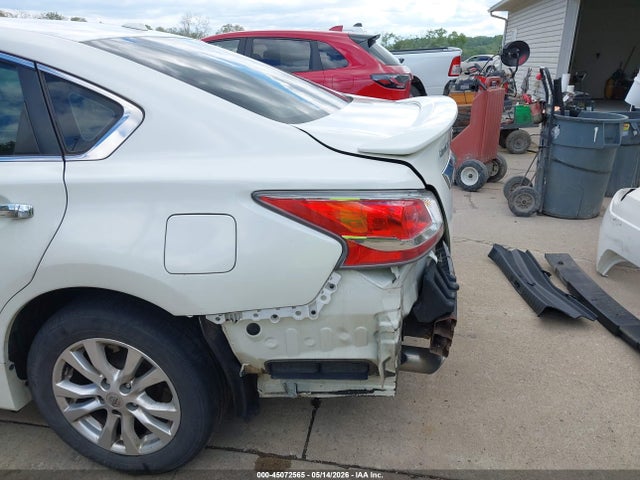 Nissan Altima 2.5 S 2015 1N4AL3AP1FC122050 Image 19