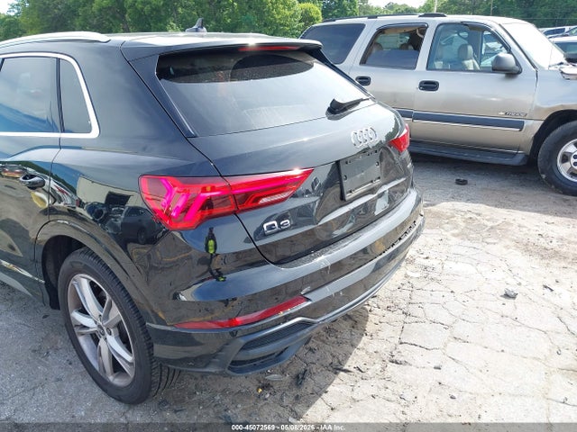 2021 Audi Q3 Premium Plus 45 Tfsi S Line Quattro Tiptronic მანქანა იყიდება აუქციონზე, vin: WA1EECF37M1055372, აუქციონის ნომერი: 45072569