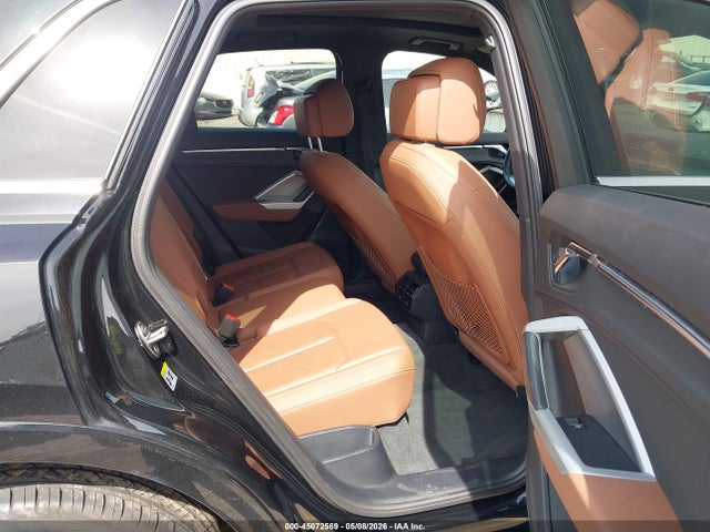 2021 Audi Q3 Premium Plus 45 Tfsi S Line Quattro Tiptronic მანქანა იყიდება აუქციონზე, vin: WA1EECF37M1055372, აუქციონის ნომერი: 45072569