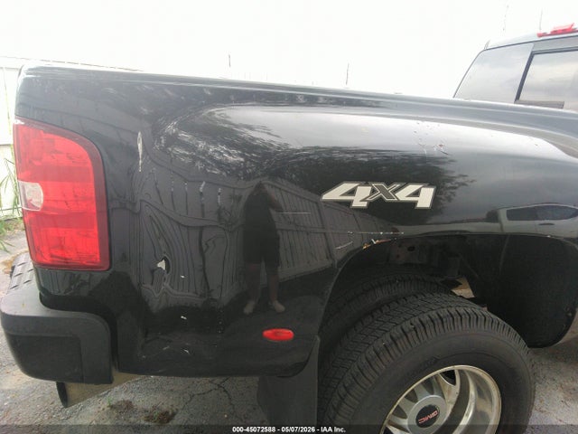 45072588 :رقم المزاد ، 1GT426C80DF210519 vin ، 2013 Gmc Sierra 3500hd Denali مزاد بيع