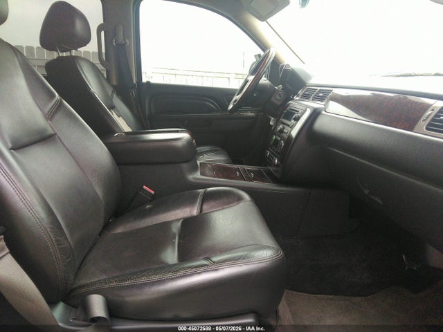45072588 :رقم المزاد ، 1GT426C80DF210519 vin ، 2013 Gmc Sierra 3500hd Denali مزاد بيع