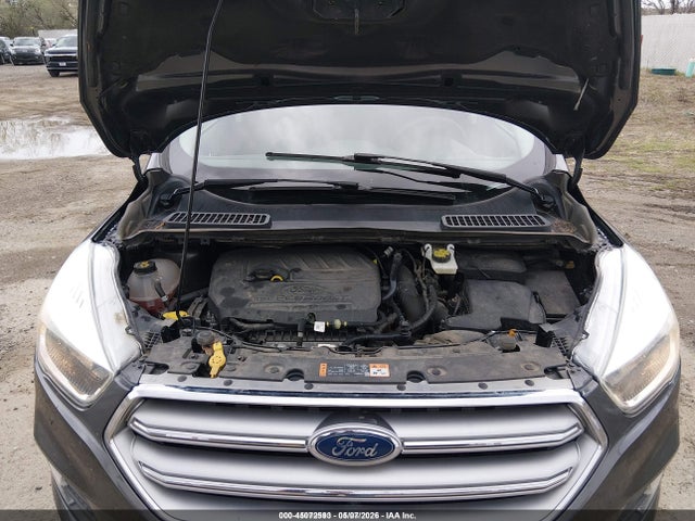 45072593 :رقم المزاد ، 1FMCU9GD8HUE50221 vin ، 2017 Ford Escape Se مزاد بيع