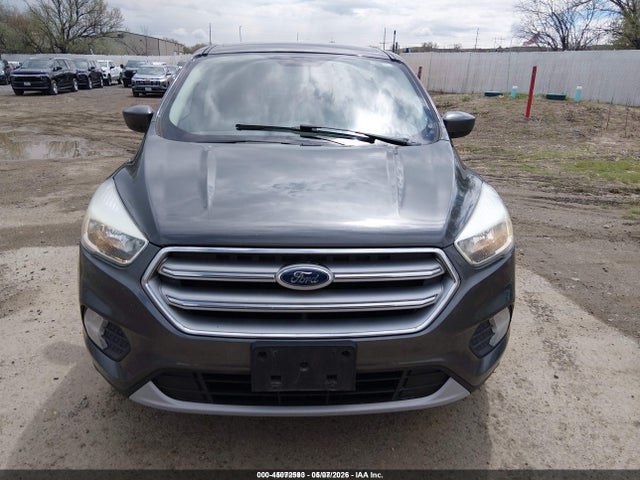 45072593 :رقم المزاد ، 1FMCU9GD8HUE50221 vin ، 2017 Ford Escape Se مزاد بيع