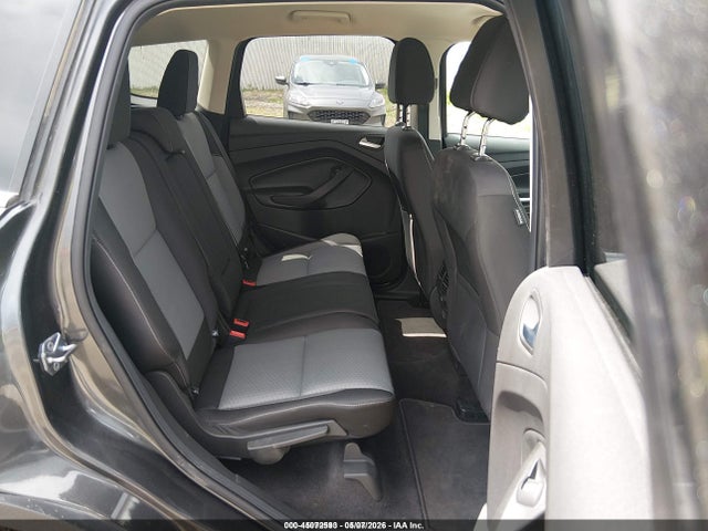 45072593 :رقم المزاد ، 1FMCU9GD8HUE50221 vin ، 2017 Ford Escape Se مزاد بيع