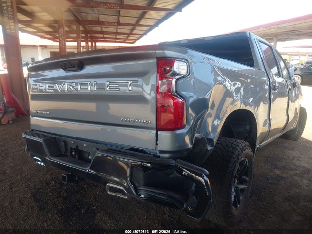 Продаж на аукціоні авто 2026 Chevrolet Silverado 1500 4wd  Short Bed Custom Trail Boss, vin: 3GCUKCED1TG332568, номер лоту: 45072613