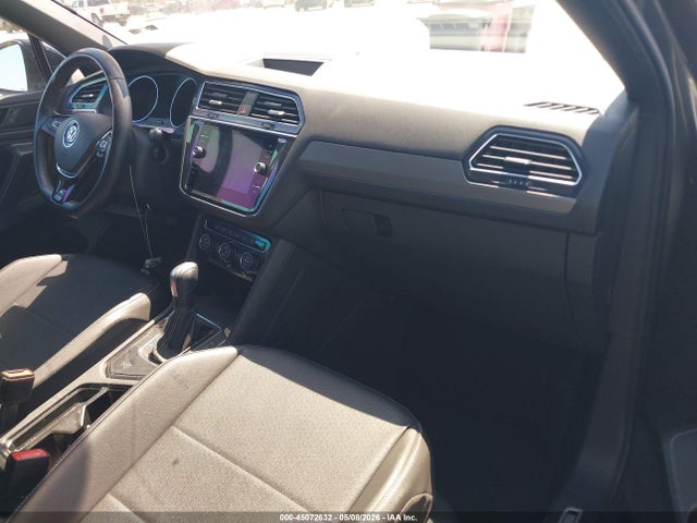 45072632 :رقم المزاد ، 3VV3B7AX9MM150530 vin ، 2021 Volkswagen Tiguan 2.0t Se/2.0t Se R-line Black/2.0t Sel مزاد بيع